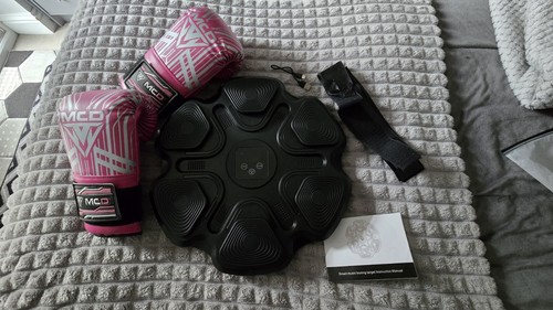 Music boxing machine wall - boxing,